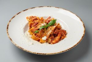 Spaghetti with Tomato and Basil