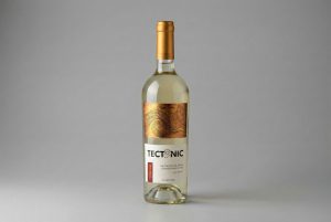 Tectonic Sauvignon Blanc &amp; Chardonnay Fume